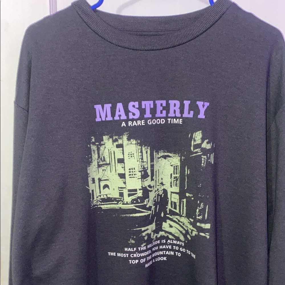 Grey Graphic Tee Style Crewneck